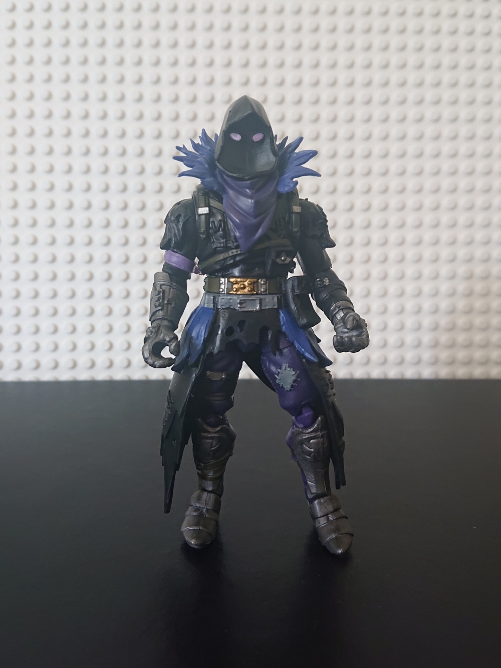 2018 Epic Games Jazwares - Raven 4" Action Figure - Fortnite Legendary Series